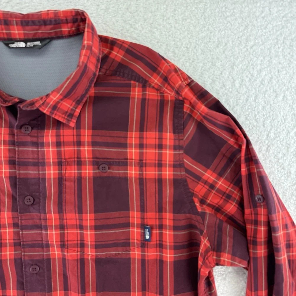 The North Face Long Sleeve Vented Button‎ Up Shirt Mens XL